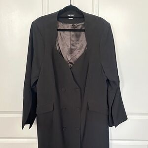 Chic Black Double-Breasted Blazer Dress